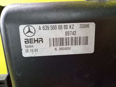 Дифузор (кожух вентилятора) Mercedes-Benz Vito W 639 (2003-2010) дорестайл