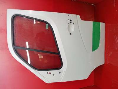 Дверь передняя левая RENAULT MASTER III