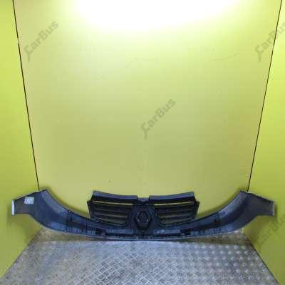 Накладка бампера переднього центральна Renault Trafic II, Opel Vivaro II, Nissan Primastar II (2006-2014) рестайл