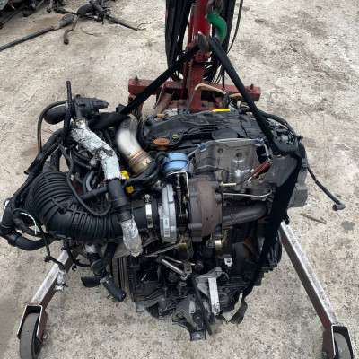 Двигун (ДВС) Renault Trafic II, Opel Vivaro II, Nissan Primastar II (2001-2006) дорестайл