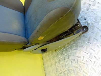Сидение одинарное Renault Trafic II, Opel Vivaro II, Nissan Primastar II (2001-2006) дорестайл