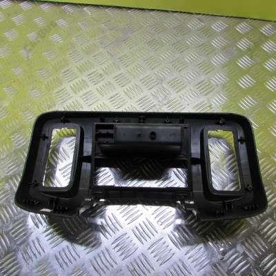 Консоль салону (центральна частина) Renault Trafic II, Opel Vivaro II, Nissan Primastar II (2006-2014) рестайл