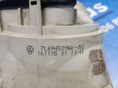 Ліхтар задній правий Volkswagen Touareg (2003-2006) дорестайл