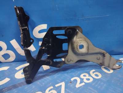 Петля капота правая BMW X5 E70 (2007-2010) дорестайл