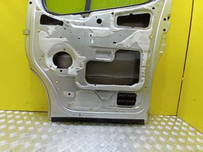 Двері передні праві Renault Trafic II, Opel Vivaro II, Nissan Primastar II (2006-2014) рестайл