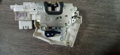 Замок двери задней правой Mercedes ML W164 (2005-2011)