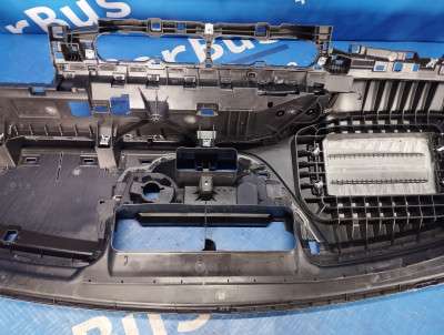 Торпедо (панель передня) Mercedes GLE V167 (2018-2025)