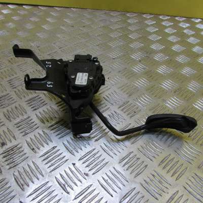 Педаль газу Renault Trafic II, Opel Vivaro II, Nissan Primastar II (2006-2014) рестайл