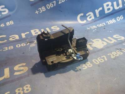 Замок двери задней левой Renault Trafic II, Opel Vivaro II, Nissan Primastar II (2006-2014) рестайл