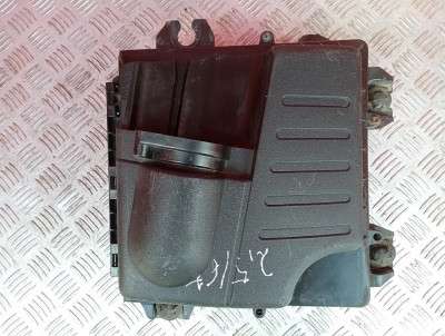 Корпус повітряного фільтра Renault Trafic II, Opel Vivaro II, Nissan Primastar II (2006-2014) рестайл