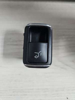 Кнопка відкриття багажника Mercedes ML W166 (з 2011)