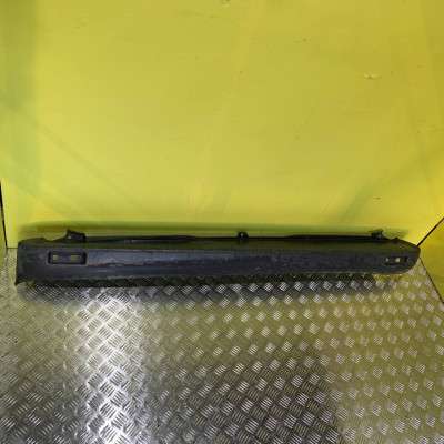 Бампер задний Renault Trafic II, Opel Vivaro II, Nissan Primastar II (2001-2006) дорестайл