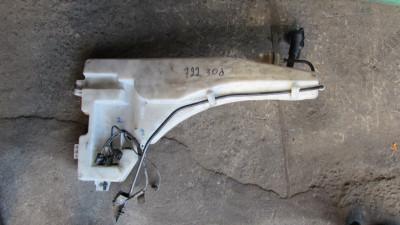 Бачок омивача (омивач скла, фар) BMW X5 E70 (2007-2010) дорестайл