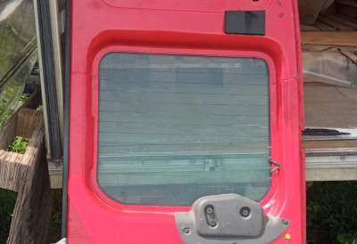 Скло задніх лівих дверей Ford Transit MK7 (V347 / V348; 2006—2013