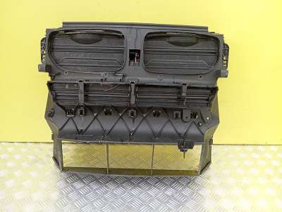 Панель передня (телевізор) BMW X5 E70 (2010-2013) рестайл