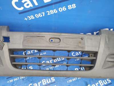 Бампер передний Renault Trafic II, Opel Vivaro II, Nissan Primastar II (2006-2014) рестайл
