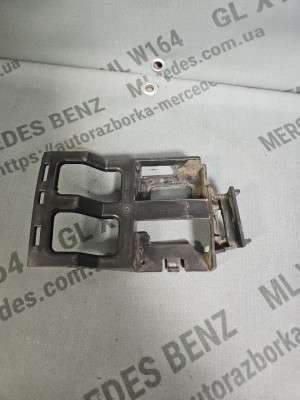 кронштей ??(держатель) радара мертвой зоны Mercedes ML W166 (з 2011)