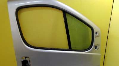 Двері передні праві Renault Trafic II, Opel Vivaro II, Nissan Primastar II (2006-2014) рестайл