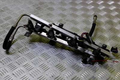Рампа паливна BMW X5 E53 (2003-2006) рестайл
