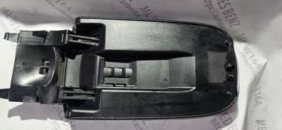 Подлокотник Mercedes ML W164 (2005-2011)