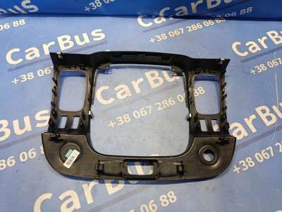 Декоративна накладка на торпедо Renault Trafic III, Opel Vivaro III (2014-2020)