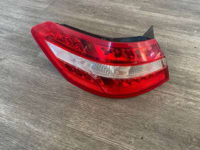 Фонарь задний левый E-class W212
