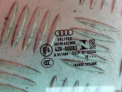 Стекло боковой двери передней левой Audi E-TRON