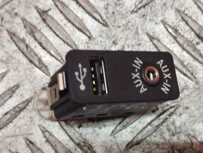 Роз`єм AUX/USB BMW X3 F25 (2010-2017)