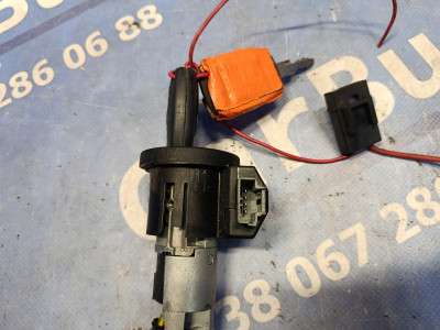 Замок запалювання Renault Trafic II, Opel Vivaro II, Nissan Primastar II (2006-2014) рестайл