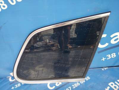Скло кузовне заднє праве Volkswagen Touareg NF (2010-2014)