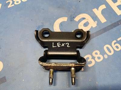 Петля кришки (двері) багажника Lexus RX 450H (2015 – 2022)