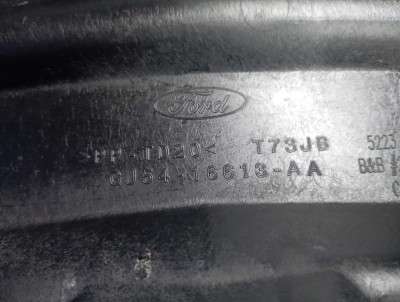 Дефлектор радіатора верхній Ford Escape 3 FL ( 2012 - 2019 )