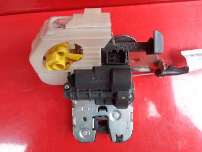 Замок крышки (двери) багажника Audi Q7 4M(2015-2020)
