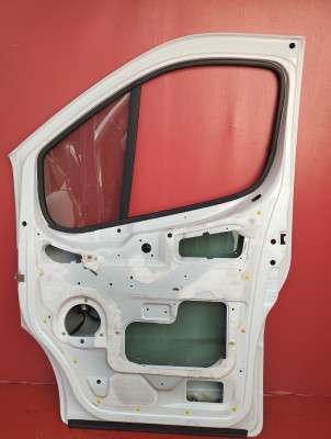 Двері передні праві Renault Trafic II, Opel Vivaro II, Nissan Primastar II (2001-2006) дорестайл