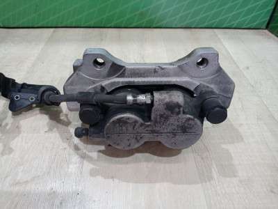 Суппорт передний левый Mercedes GL X166