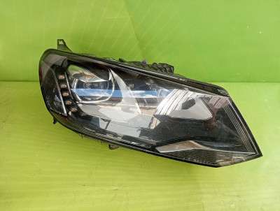 Фара передня права Volkswagen Touareg FL (2015-2018)