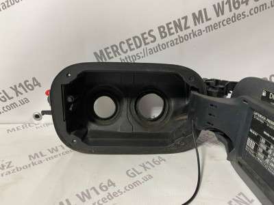 Лючок бензобака Mercedes ML W166 (з 2011)