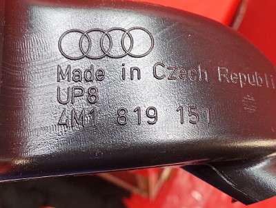 Повітропровід обігрівача (патрубки від пічки по салону) Audi Q7 4M(2015-2020)