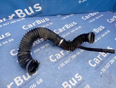 Патрубок воздушный Renault Trafic II, Opel Vivaro II, Nissan Primastar II (2006-2014) рестайл
