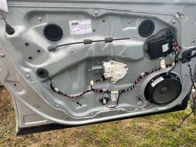 Двері передні ліві Mercedes GL X164