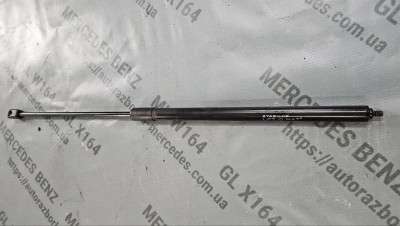 Упор капота Mercedes ML W164 (2005-2011)