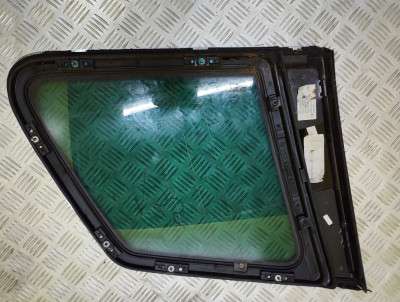 Скло кузовне заднє праве Volkswagen Touareg (2007-2010) рестайл