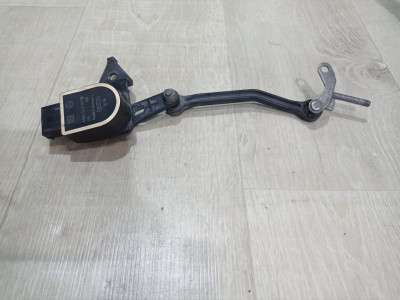 Датчик положения кузова Mercedes GL X166