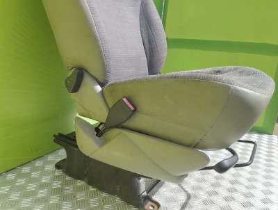 Сидіння одинарне Renault Trafic II, Opel Vivaro II, Nissan Primastar II (2006-2014) рестайл