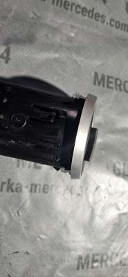 Дефлектор обдування салону центральний Mercedes ML W164 (2005-2011)