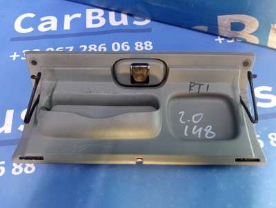 Кришка (дверцята) бардачка Renault Trafic II, Opel Vivaro II, Nissan Primastar II (2006-2014) рестайл