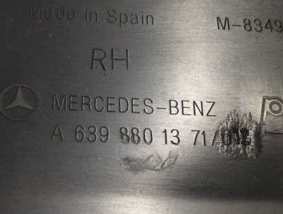 Ікло (кут) бампера правий Mercedes-Benz Vito W 639 (2003-2010) дорестайл