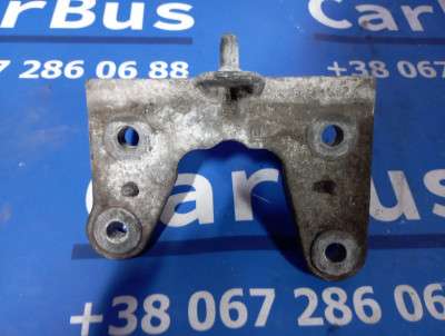 Кронштейн Renault Trafic II, Opel Vivaro II, Nissan Primastar II (2006-2014) рестайл