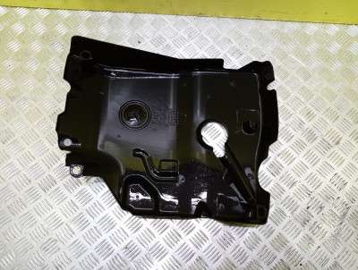 Накладка декоротивна (на ДВС) Mercedes-Benz Sprinter W 906 (2006-2014) дорестайл