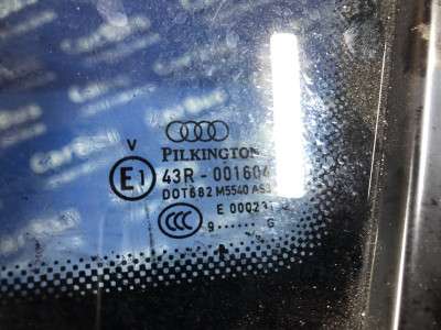Скло кузовне заднє праве Audi Q7 (2010-2015)